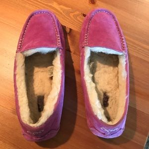 UGG Ansley Water Resistant Slippers